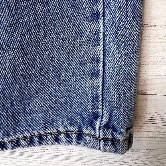 Levis Jeans Mens Size 33 X 32 550 '92 Medium Wash 100% Cotton Classic Denim - Picture 6 of 16